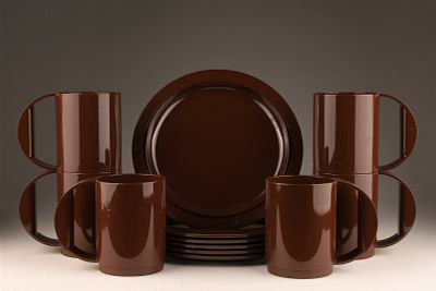 6 Mepal Rosti Melamine Coffee Cups and Plates. Set of 6 Brown Mepal Rosti Melamine Holland 