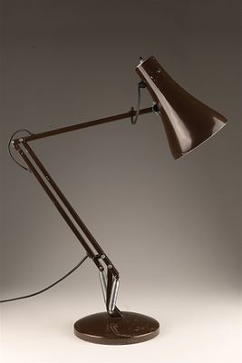 Herbert Terry Model 90 Anglepoise Brown Lamp. Mid Century Herbert Terry and Sons England Model 