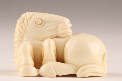 Antique Japanese Netsuke Carved Recumbent Horse Signed. 1 inches x 1.5 inches. THIS ITEM CANNOT 