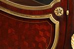 French Louis XV Gilt-bronze Mounted Vitrine Signed Francois Linke. French Louis XV gilt-bronze Image - 11