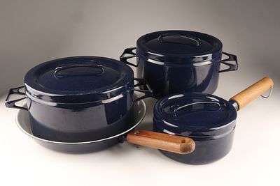MCM Set 4 Blue Enamel Finel Wartsila Seppo Mallat Pots and pans. A Mid-century modern cookware 