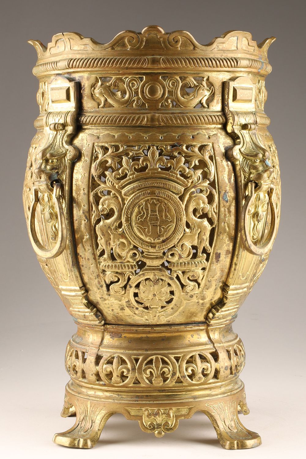 Italian Ornate Brass Jardiniere Cache Pot Lion Head Handles. Italian heavy ornate solid brass 