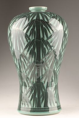 Chinese or Korean Meiping Celadon Bamboo Crackle Vase Signed. A Chinese or Korean Meiping 