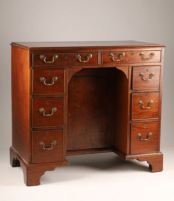 Antique George III Kneehole Desk on Shaped Bracket Feet. 18th C English George III kneehole desk 