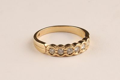 14K Yellow Gold Bezel Set Diamond Wedding Band / Semi Eternity Ring, Size 10.5. 14K yellow gold 