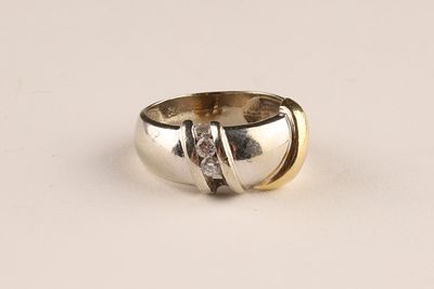 14K White and Yellow Two Tone Diamond Ring, Side 7. 14K white gold, stamped 585, two tone ring. 
