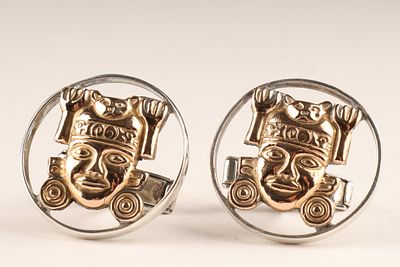 Mexican Sterling Silver and 18k Gold Mayan Cufflinks. Sterling silver cufflinks featuring a 