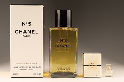 Lot of Chanel No 5 Collection vintage perfume and bath oil. A lot of vintage Chanel No 5 