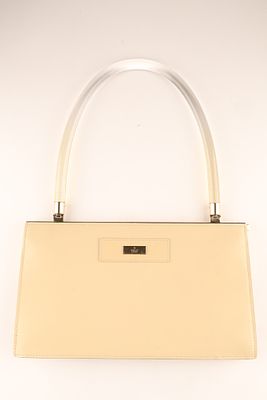 Gucci 1998 Vintage Lucite Handle Leather Purse, designed by Tom Ford. Vintage beige leather 