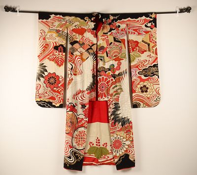 Japanese Antique Silk Furisode Kimono Art Deco Large Cranes. THE SIMON CHANG COLLECTION - A 