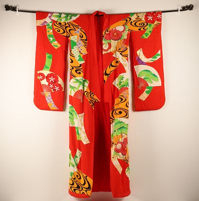 Japanese Vintage Uchikake Bright Red Silk Bridal Marriage Kimono. THE SIMON CHANG COLLECTION - A 