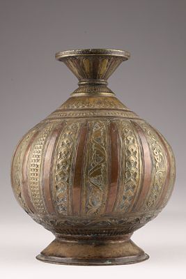 Indian Ganga-Jamuna Brass and Copper Chawmbu Lota Water Vessel or Vase. An antique Ganga-Jamuna 