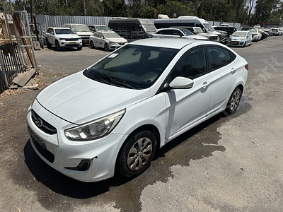 יונדאי I-25 מודל 2017. 201,117 ק"מ. מחיר מחירון: ₪40,000מפתח: יש.