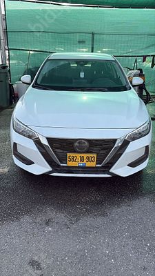 ניסאן סנטרה מודל 2023. 
גימור: SV, מפתח: יש.