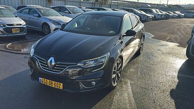 רנו מגאן מודל 2021. מפתח: יש.