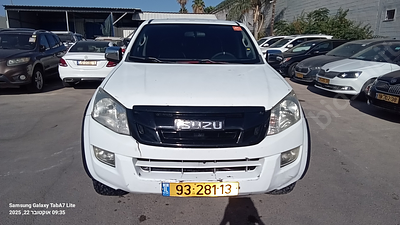 איסוזו פיק אפ מודל 2012. מפתח: יש.
