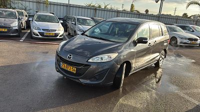 מאזדה 5 מודל 2015. 
גימור: EXECUTIVE, מפתח: יש.