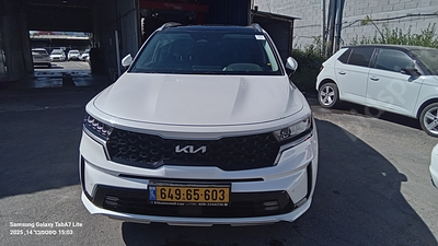 קיה סורנטו מודל 2024. בעלות נוכחית: פרטי. מחיר מחירון: ₪179,816מפתח: יש.