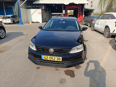 פולקסווגן ג'טה מודל 2016. בעלות נוכחית: פרטי. מחיר מחירון: ₪30,000מפתח: יש.