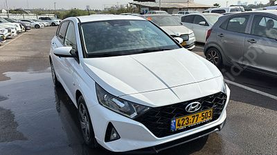 יונדאי I-20 מודל 2023. מפתח: יש.