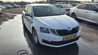 סקודה אוקטביה החדשה מודל 2018. מפתח: יש.