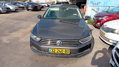 פולקסווגן פאסאט מודל 2017. מפתח: יש.