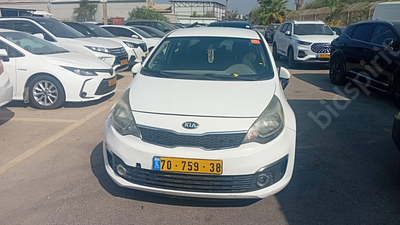 קיה ריו מודל 2016. 
גימור: LX, מפתח: יש.