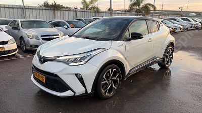 טויוטה C-HR היברידי מודל 2021. 
גימור: CHIC, מפתח: יש.