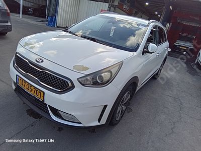 קיה נירו מודל 2018. 
גימור: EX.