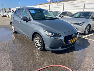 מאזדה 2 מודל 2021. בעלות נוכחית: פרטי. מחיר מחירון: ₪81,702
גימור: PURE WHITE, מפתח: יש.
אובדן 