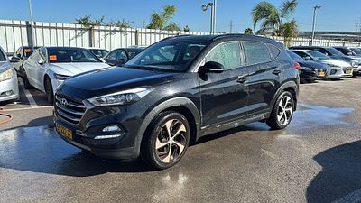 יונדאי טוסון מודל 2016. 
גימור: SUPREME, מפתח: יש.