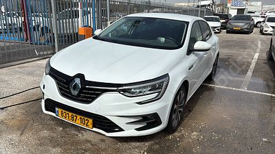 רנו מגאן מודל 2022. . מחיר מחירון: ₪107,000מפתח: יש.