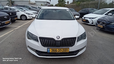 סקודה סופרב מודל 2018. . מחיר מחירון: ₪73,666מפתח: יש.