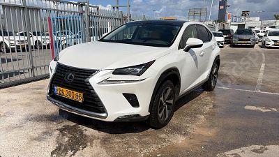 לקסוס NX-300H מודל 2018. בעלות נוכחית: פרטי. מחיר מחירון: ₪114,450
גימור: HIGH PREMIUM, מפתח: יש.