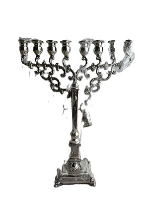 חנוכיה כסף 925. חנוכיית כסף חדשה עטופה בניילון כסף סטרלינג 925 חתום גובה 51 ס''מ משקל 856 גרם