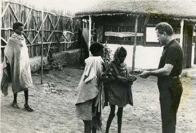 אייבי נתן (1927-2008). אייבי נתן היה פעיל שלום, פעיל הומניטרי וטייס חיל האוויר הישראלי. בשנת 