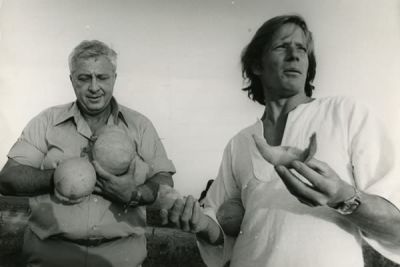 אריאל שרון בעולם הבידור. 40 תצלומים של אריאל (אריק) שרון. תצלומים מסוף שנות השישים עם להקת פיקוד 