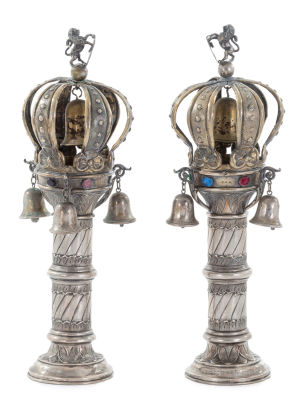 Pair of Torah Finials – Crowns and Lions – Donated by Joseph Levy and His Wife Guttel N&eacute;e 