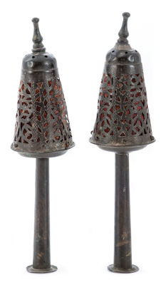 Torah Finials – Morocco. Pair of Torah finials. Morocco, [early 20th century]. Copper, cast; 