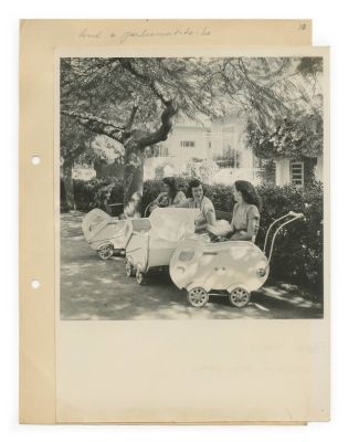 Tel Aviv – Collection of Photograps by Zoltan Kluger, Rudi Weissenstein, Kurt Triest, and 