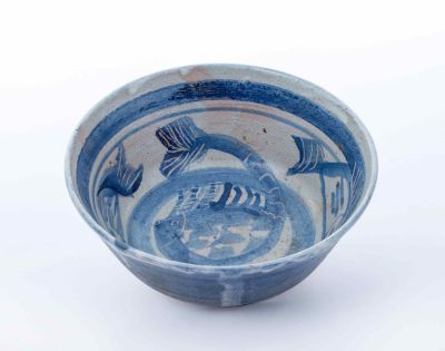 Bowl – Eva Samuel – Fish. The description and condition report appear below in Hebrew. For 