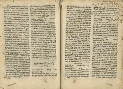 Teshuvot Bar Sheshet – Responsa of the Rivash – Riva di Trento, 1559 – Signed Gloss by Rabbi 