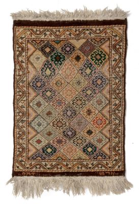 Ort Rug, Rhombus Pattern – The Ort Rug Weaving Workshop – Israel, Early 1950s. Small Ort rug 
