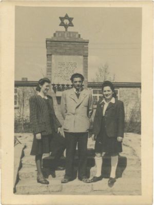Collection of Photographs – "She'erit Hapletah" in Europe – Photographs from DP Camps. 29 