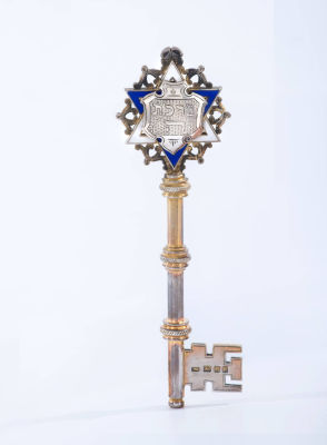 Silver and Enamel Key – Gift of the Slough & Windsor Synagogue – England, Mid-20th Century. The 