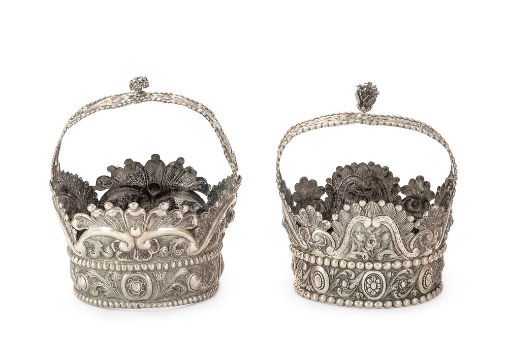 Two Torah Crowns – Vienna, 1861-1868 – Dedicatory Inscriptions to Synagogue of Craiova, Romania. 