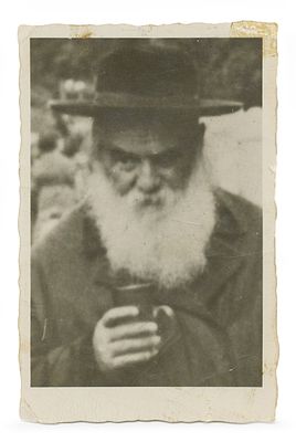 Collection of Photographs – Portraits of Rabbis and Torah Scholars – Late 19th and 20th Century. 
