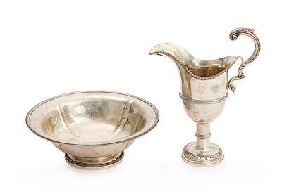 כד ואגן לנטילת ידיים עשויים כסף – לונדון ופריז, המאה ה-19 / "בית הכנסת החדש" ברחוב לידנהול בלונדון. 