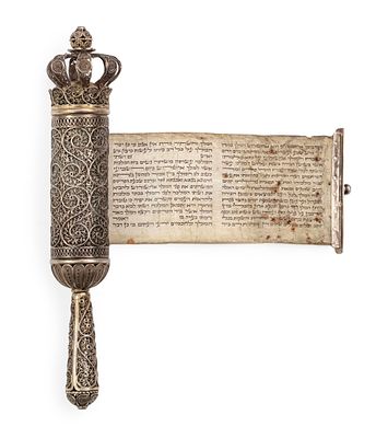 Small Esther Scroll in High-Quality Silver Filigree Case – Europe, Ca. 1900. Esther scroll in 