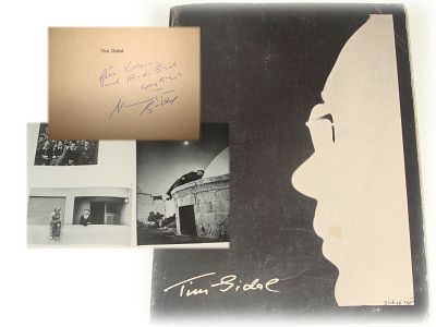 טים גידל, תצלומים משנות השלושים - חתום ומוקדש - קטלוג התערוכה במוזיאון ישראל. 1975. מכיל 28 